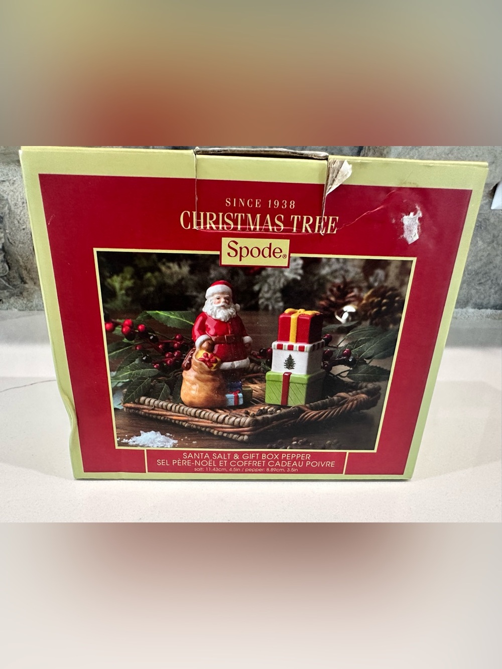 SPODE CHRISTMAS TREE SANTA SALT & GIFT BOX PEPPER SET 4.5" & 3.5 NEW